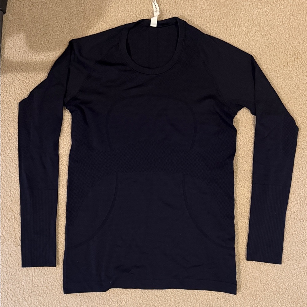 lululemon athletica Black Long Sleeve Top with Seam Accents (Navy)